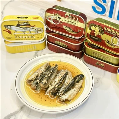 السردين المعلب